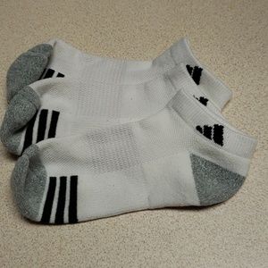 3 pair Mens Adidas low rise athletic socks